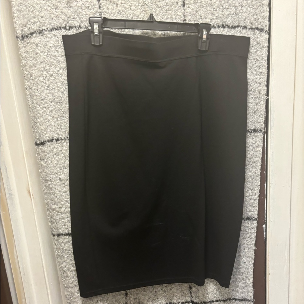 Iris Black maxi plus size skirt